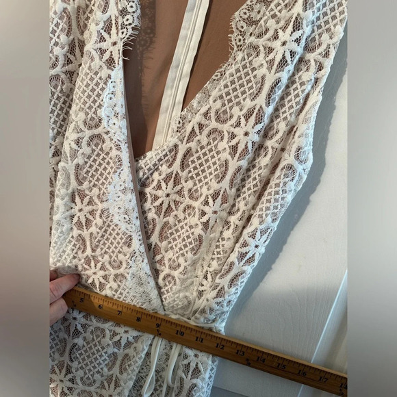 4SI3NNA Revolve Anthro Nude Illusion Ivory Lace Wrap Romper MED Zip Back Boho - Picture 13 of 13